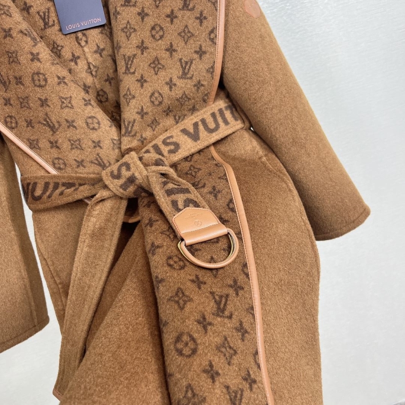l0vis Vvtt0n outwear